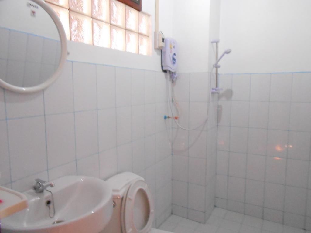 Zuela Guesthouse Luang Namtha Zimmer foto
