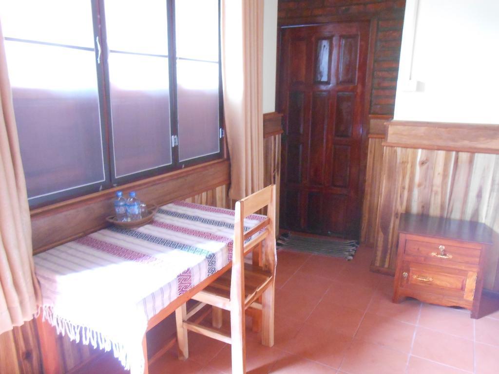 Zuela Guesthouse Luang Namtha Zimmer foto